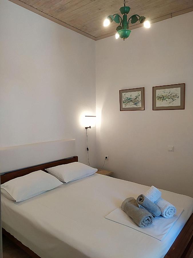 Pension Filitsa Pylos Esterno foto